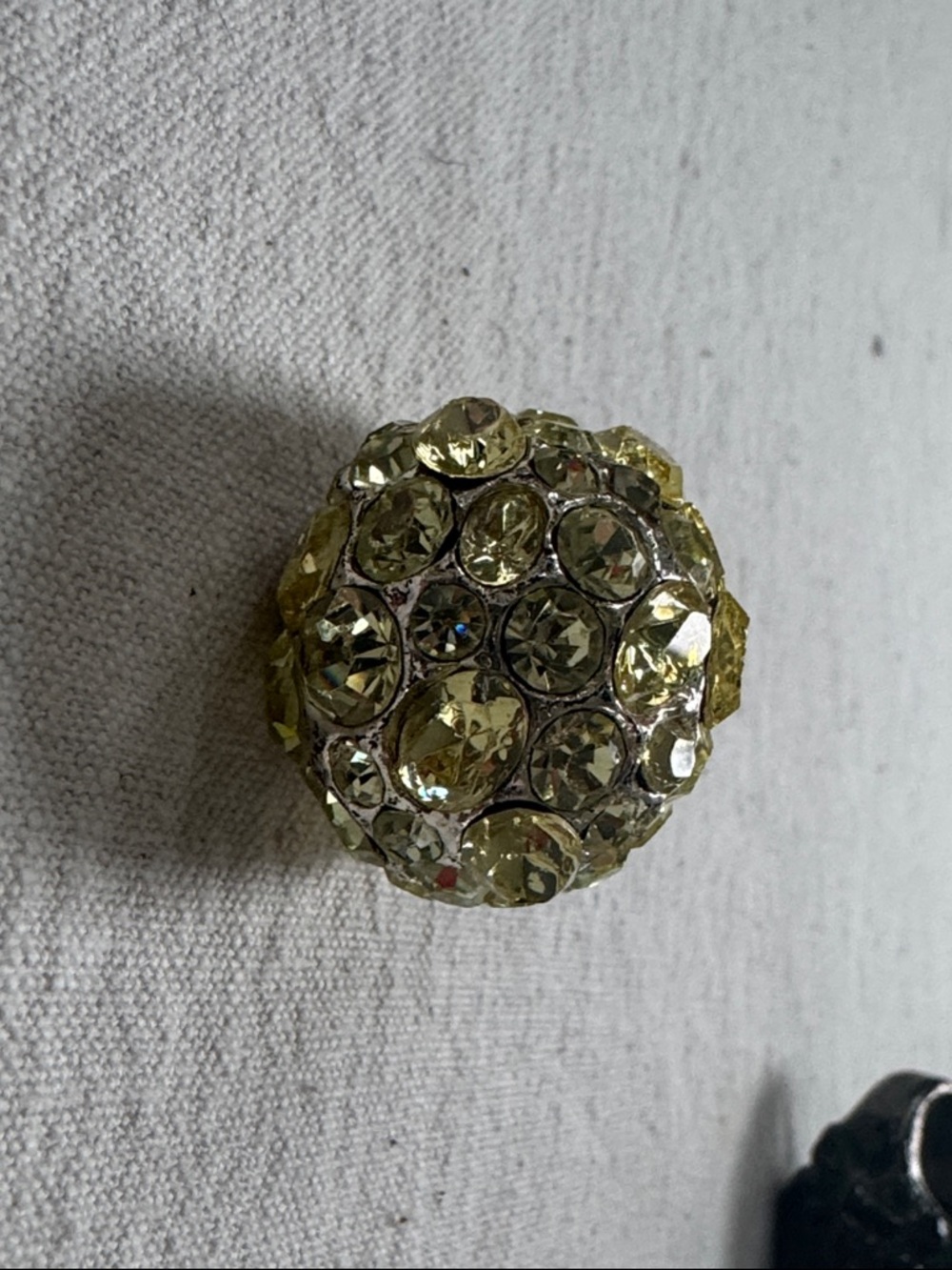 Marc Jacobs Yellow Crystal Dome Cocktail Ring - Picture 5 of 5